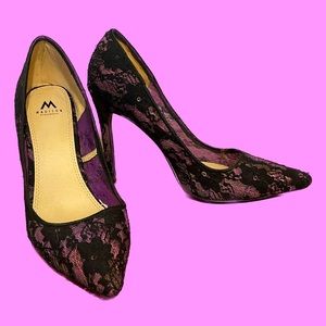 Madison Shoedazzle
Size:9
Purple with black lace pointed toe heels!
4.5”